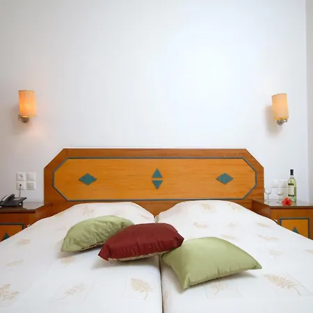 Barbouni & Aparthotel