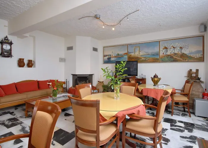 Barbouni & Naxos City