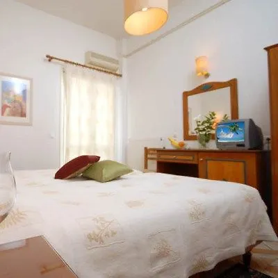 Barbouni & Appart hôtel 2*