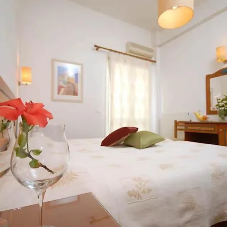 Barbouni & 2* Naxos City