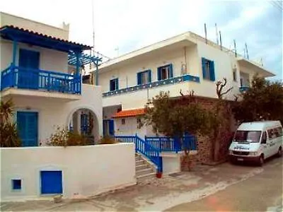 Barbouni & מלון דירות Naxos City